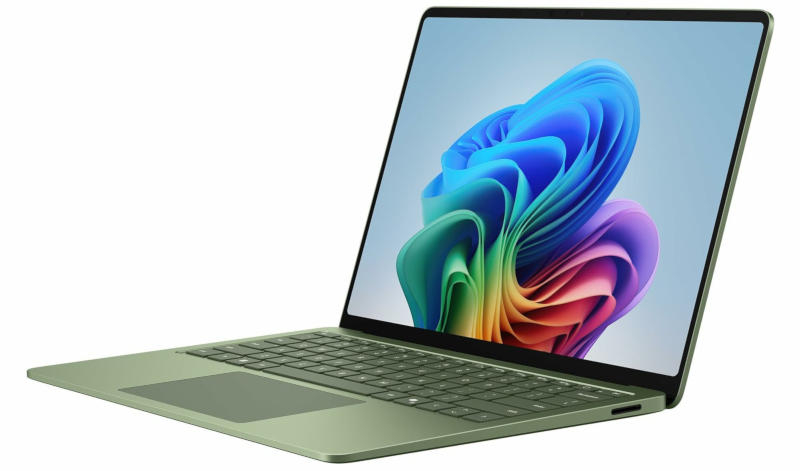 Το Microsoft Surface Laptop 8 με επεξεργαστές Snapdragon X2: λεπτομέρειες και χρωματικές επιλογές που δημοσιεύθηκαν μετά τη διαρροή.