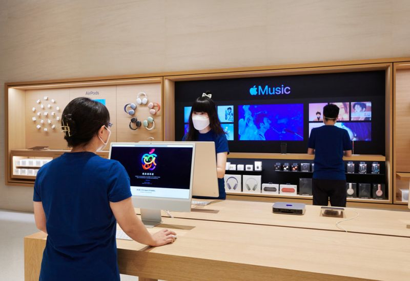 Η Apple έλαβε το App Store fee για τους κινεζικούς προγραμματιστές κάτω από πίεση των αρχών, μειώνοντας την προμήθεια.