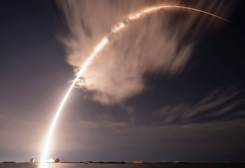 Η SpaceX συμμετέχει σε κλειστή δημοπρασία του Πεντάγωνου για την ανάπτυξη τεχνητής νοημοσύνης για ελεγχόμενα φωνή-εξυπηρετούμενα δρομείς.