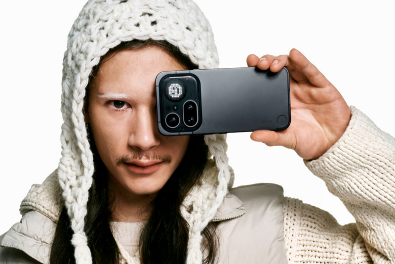 Η Nothing κυκλοφόρησε νέα μοντέλα τηλεφώνων Phone (4a) και Phone (4a) Pro, εξοπλισμένα με βελτιωμένη φωτισμό φόντου και υψηλότερο κόστος.