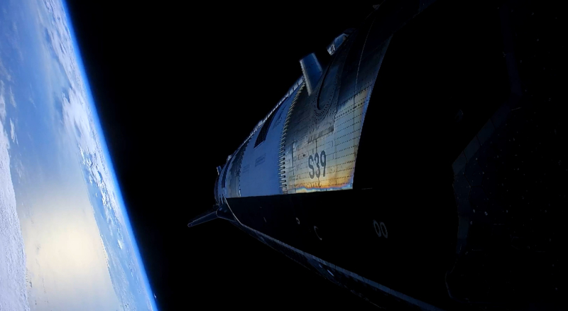 Η SpaceX έφερε για πρώτη φορά στο διάστημα τη νέα μεγαρή πυραύλη Starship V3 – μετά την απώλεια του κινητήρα η αποστολή ολοκληρώθηκε επιτυχώς.
