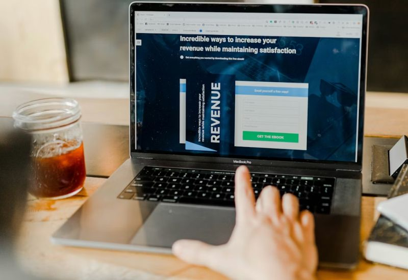 Οι εφαρμογές AI προσελκύουν περισσότερα έσοδα κατά την έναρξη από τις παραδοσιακές, αλλά η διατήρηση των χρηστών τους πέφτει γρήγορα