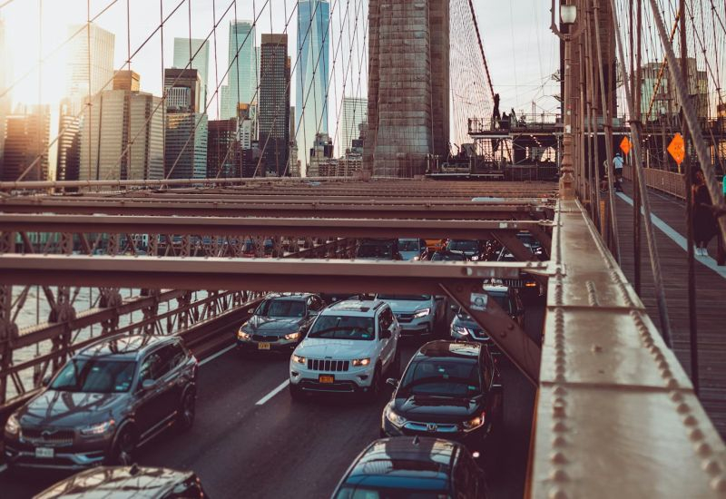 Η Αμερική θα απαγορεύσει τα κινεζικά αυτοκινητοβιομηχανικά προγράμματα λόγω υποψήφιων για κατάσκοπη.