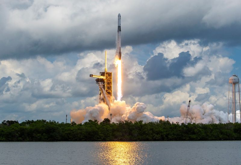 Ο Elon Musk σχεδιάζει να δημιουργήσει ένα παγκόσμιο δίκτυο διαστημικών λιμένων για την SpaceX.
