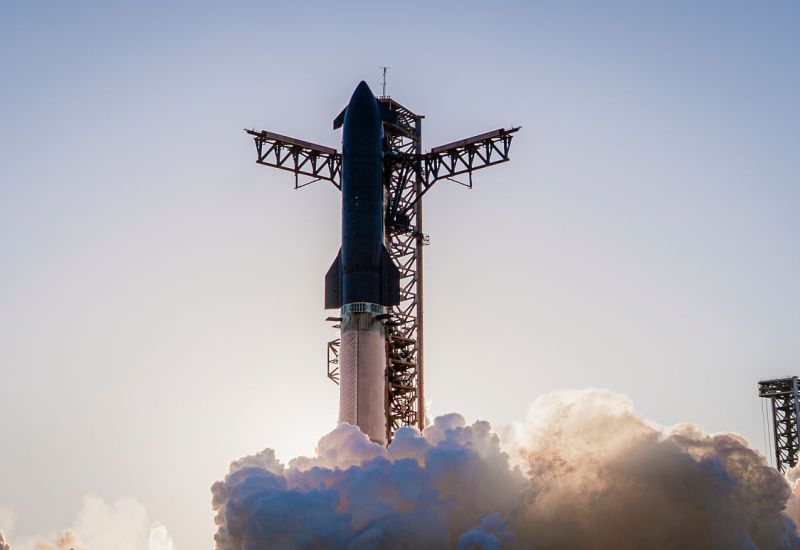 Η SpaceX σχεδιάζει να συγκεντρώσει σχεδόν το 25 % του κεφαλαίου της μέσω IPO, προσελκύοντας κεφάλαια από ιδιωτικούς επενδυτές