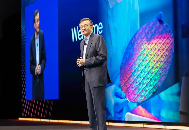 Η Intel αποφάσισε να ανοίξει τον επεξεργαστή 18A για εξωτερικούς πελάτες, και όχι να τον κρατάει αποκλειστικά στις δικές της παραγωγές.