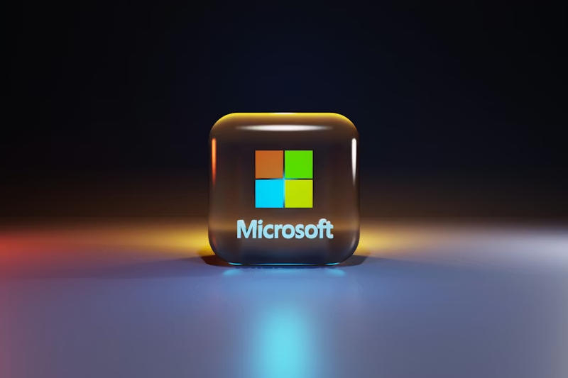 Η Microsoft θα προσφέρει στις εταιρείες συνδρομή σε AI‑επαγγελματίες ως εργαζόμενους.