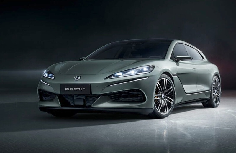 Πώς να φορτώσετε γρήγορα μέχρι το πλήρες όγκο: η BYD παρουσίασε ένα ηλεκτρικό αυτοκίνητο που λειτουργεί σε 12 λεπτά