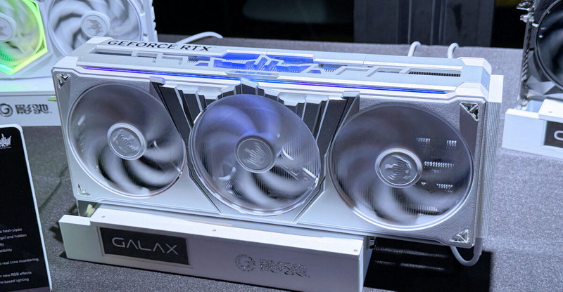 Η Galax παρουσίασε την έννοια του GeForce RTX 6090 Hall of Fame με τέσσερα ανεμικά και κρυστάλλους Swarovski