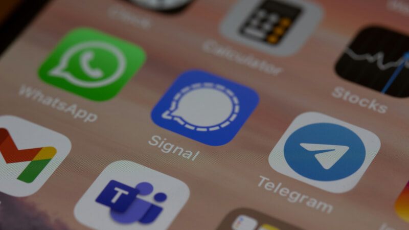 Η FBI απέκτησε την ικανότητα να αποκρυπτογραφεί απομακρυσμένα μηνύματα στο Signal